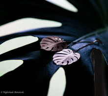 Load image into Gallery viewer, Monstera Earrings