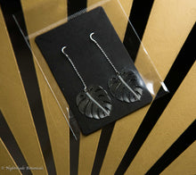 Load image into Gallery viewer, Monstera Earrings